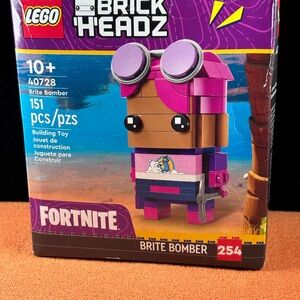 LEGO BrickHeadz Fortnite Brite Bomber with Pink and Purple